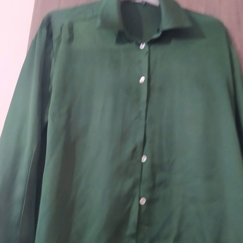 Dark green shirt like new, sizes S and M