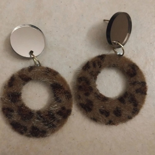 Vintage leopard earrings with mirrors used
