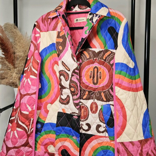 Karavan colorful quilted outerwear like new