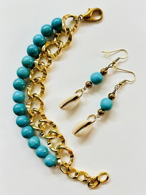 Handmade jewelry set with genuine turquoise and natural shells like new