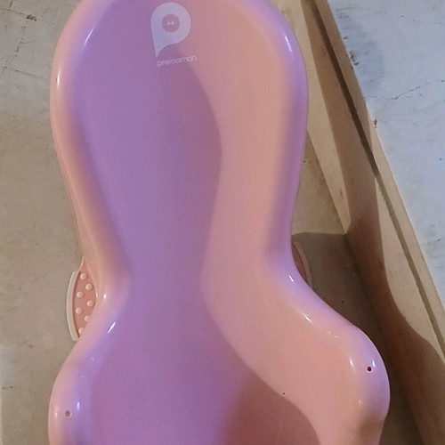 Premaman baby bath like new, pink