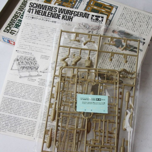 Vintage German Heavy Rocket Launcher Type 41 Model Kit Tamiya new