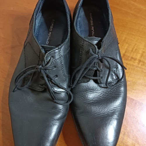 Leather men's shoes size 42 black used