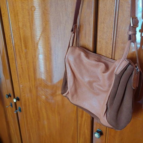 Brown suede Mila Louise messenger bag like new, crossbody
