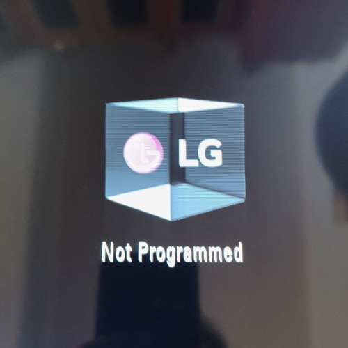 LG 22 inches TV used, no remote control, mobile remote compatible