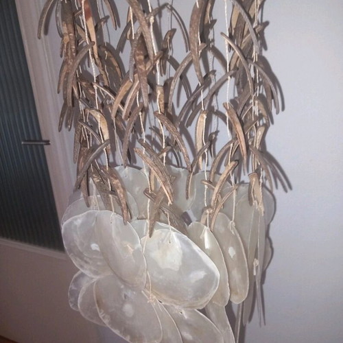 Lamp with shells like new, unused