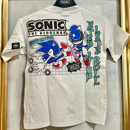 Sonic the Hedgehog t-shirt set of 3 like new for boys aged 6-7