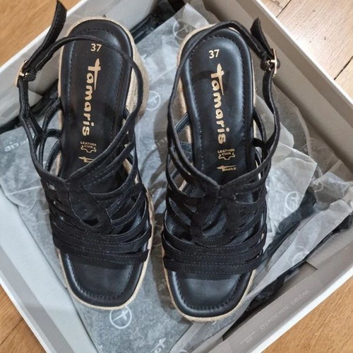 Tamaris wedge sandals black like new, size 37
