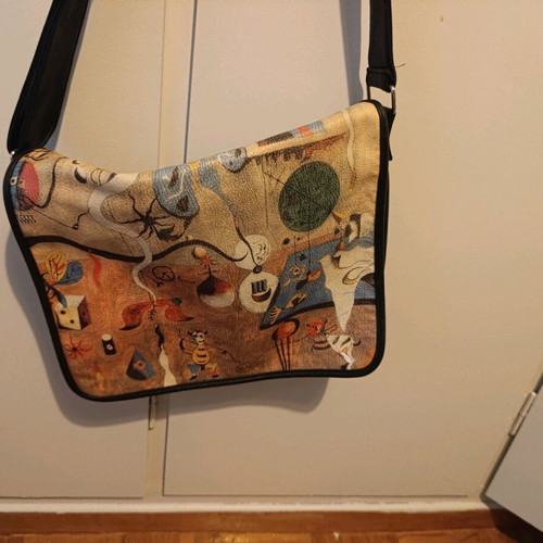 Shoulder bag with artistic multicolor design like new