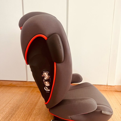 Cybex Solution G i-Fix Foldable Child Car Seat like new