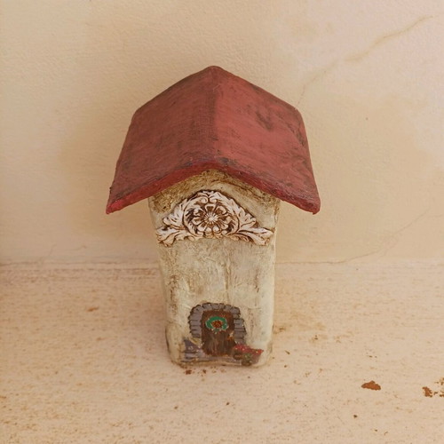 Decorative house handmade, hand-painted, like new