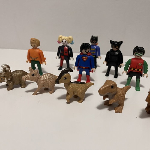 Kinder Surprise Miniatures like new, 4 dinosaurs and 6 Playmobil Marvel heroes