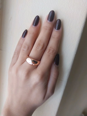 Rose gold ring like new
