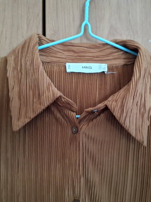 Mango women's shirt medium brown like new unworn