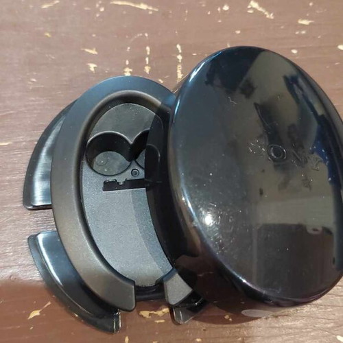 Sony earphones case like new, hard material