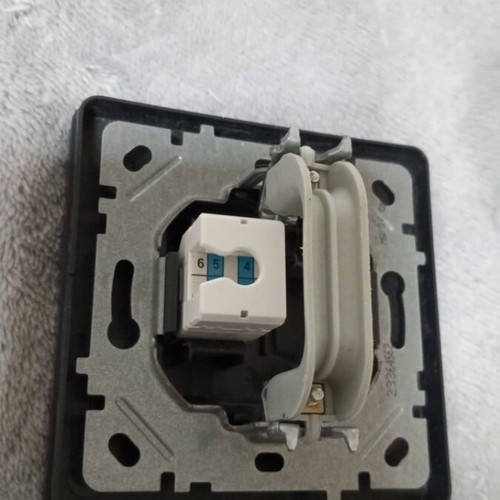 Single network socket CAT3 new, black