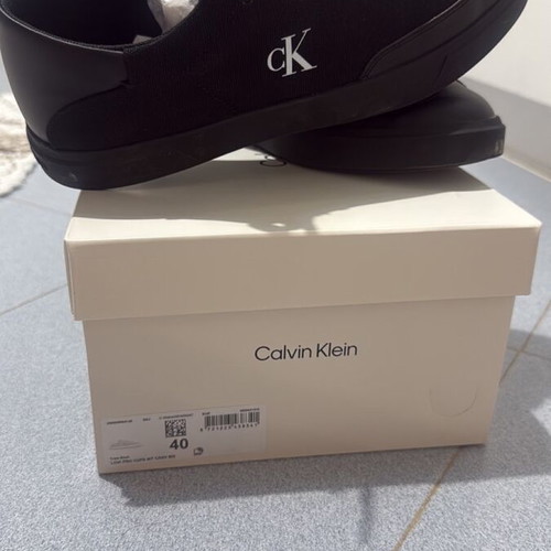 Calvin Klein sneakers like new, size 40, black