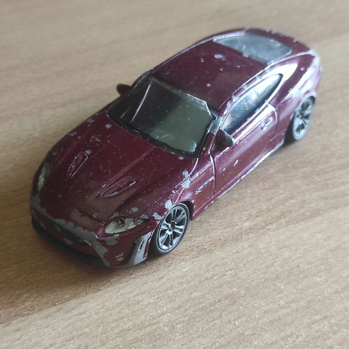 Welly Jaguar XKR-S 2011 1:43 used, poor condition but functional