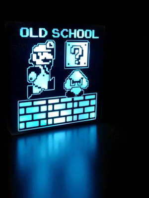 Old School Pixel Lightbox лампа с 3D печат и LED осветление