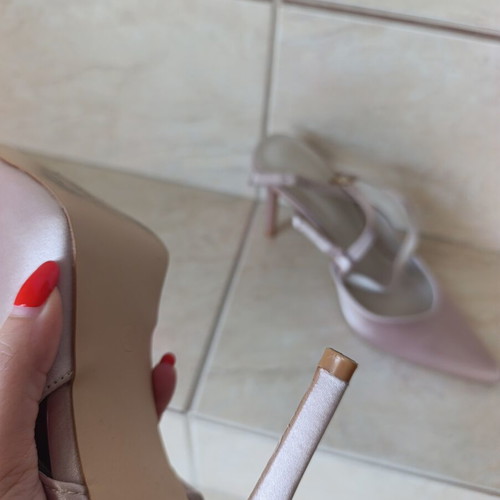 Pumps size 38 like new, beige