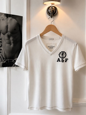 Abercrombie & Fitch Muscle Vintage V-Neck T-Shirt Size M used, cotton