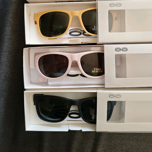iTooTi branded sunglasses new for ages 6-9