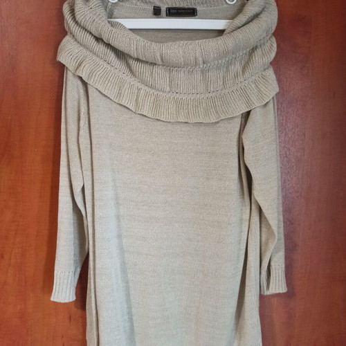 Beige sweater with gold glitter details like new, size 52/54