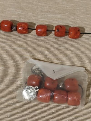 Κομπολόι με κόκκινες χάντρες καινούργιο