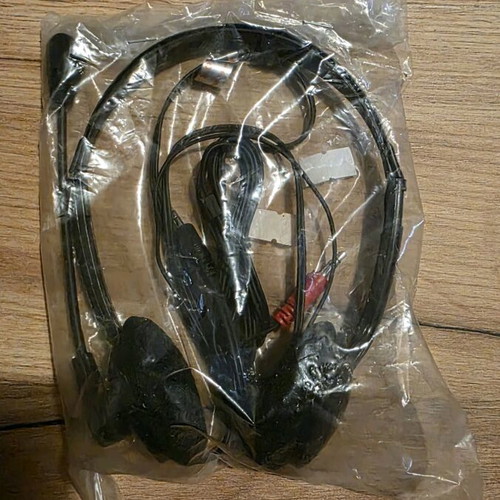 Headphones with jack connector new wired