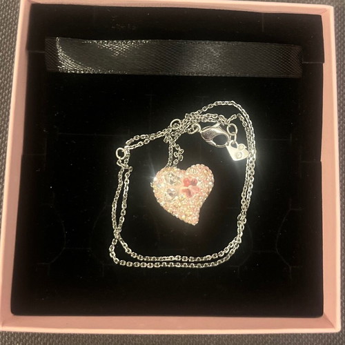 Swarovski necklace new, silver with sparkling crystals