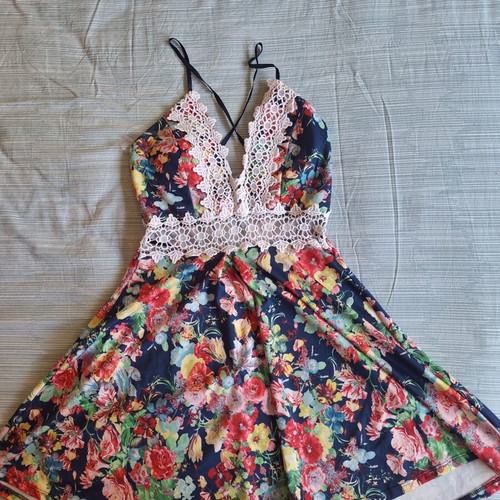 Floral Summer Dress with Lace and Open Back, like new, colorful