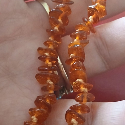 Amber necklace 40 cm, like new, natural small pieces