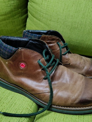 Robinson ankle boots used, brown, size 41 with small tear