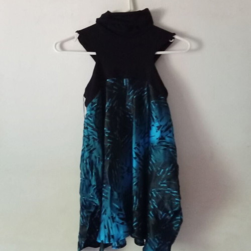Mini dress Under Ground like new, black and blue