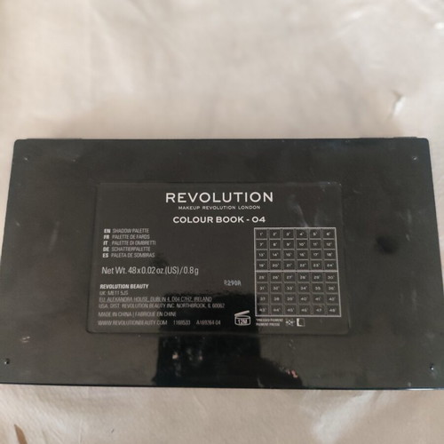 Revulsion eyeshadow palette 15 matte and satin shades new