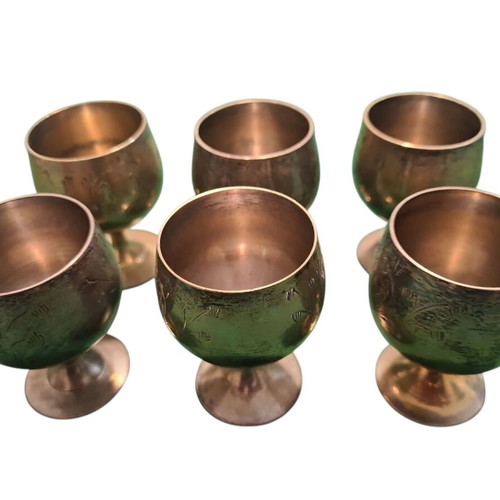 Silver-plated tray with 6 used shot glasses