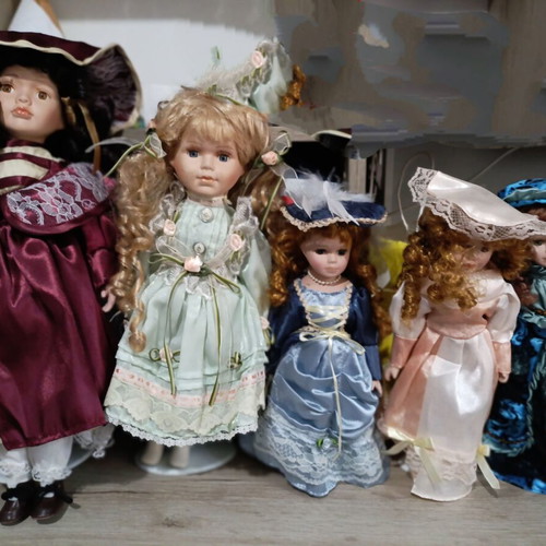 Vintage porcelain dolls used, pack of 7, various sizes