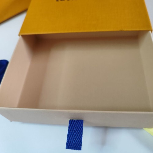 Louis Vuitton gift box, paper bag and ribbon set used