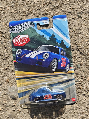 Hot Wheels Porsche toy car, perfect condition