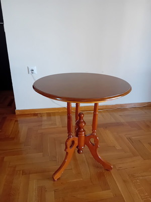 Wooden side table like new