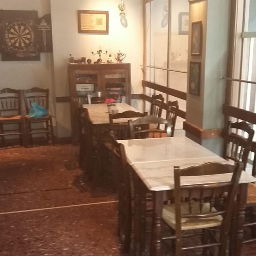 Wooden chairs with wicker seats, set of 32