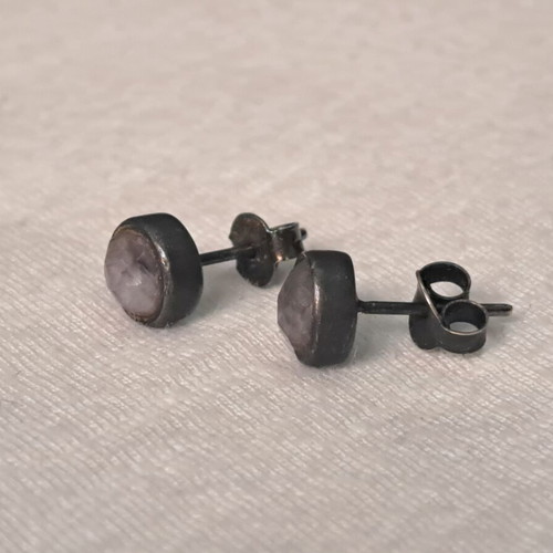 Minimal oxidized silver 925 studs with smoky lilac stone like new