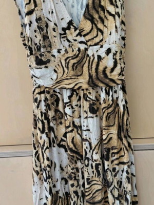 BSB Collection Midi Dress Tiger Print Medium like new