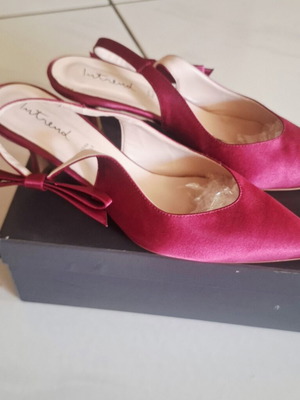 Intrend Max Mara satin low heel shoes size 40 like new, pink