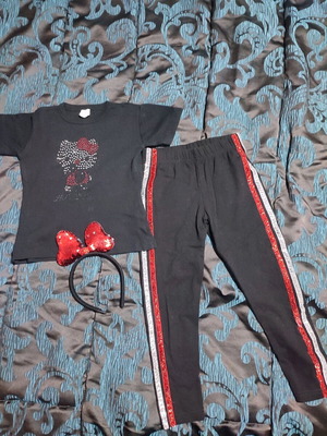Girls' set leggings and t-shirt for 5 years like new, black and red