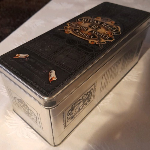 Chivas metal case like new for whisky