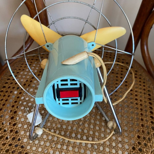 Vintage fan from the 70s used, rotating