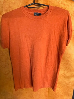 Branded women's blouse like new, size Small