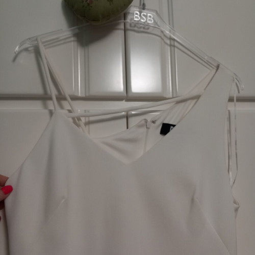 Donna Karan white cocktail dress like new with unique straps
