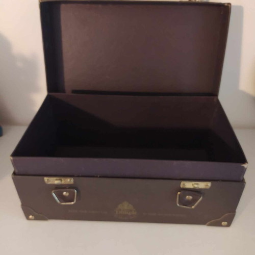 Dimple whiskey 15 years old box used, leather outside, paper inside